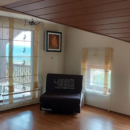 19 Rose 假日公园 *