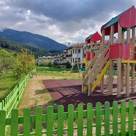 19 Rose بانسكو